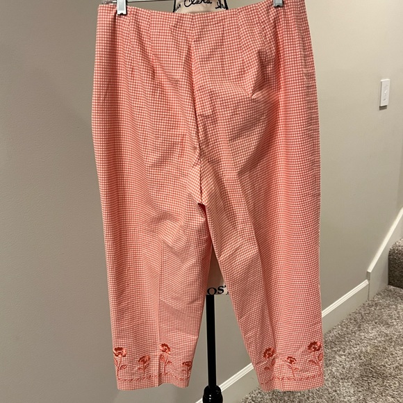Talbots stretch Peach Checked Capri - Picture 2 of 4